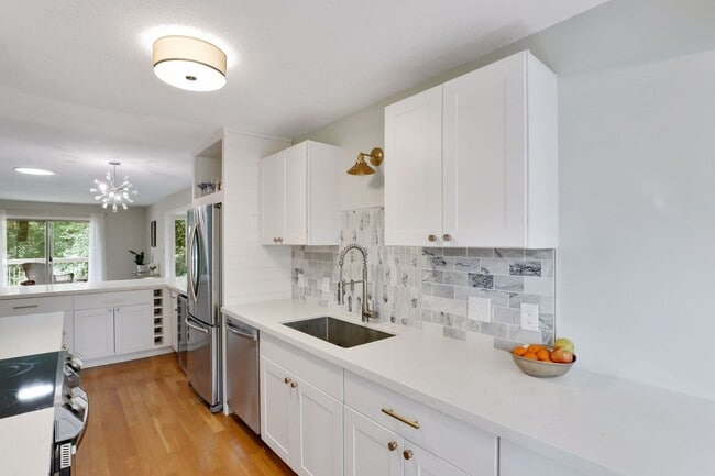 Photo - Spacious 2 Bed 2 Bath Townhouse in Plymouth!