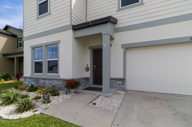 Photo - 35524 Eastbrook Ave