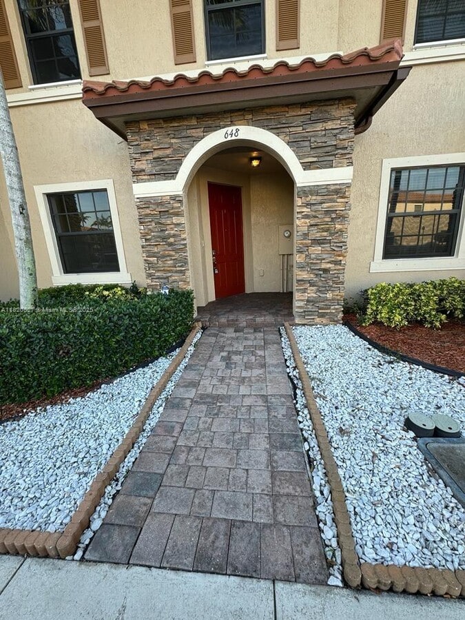 Photo - 648 SE 32nd Ave Townhome