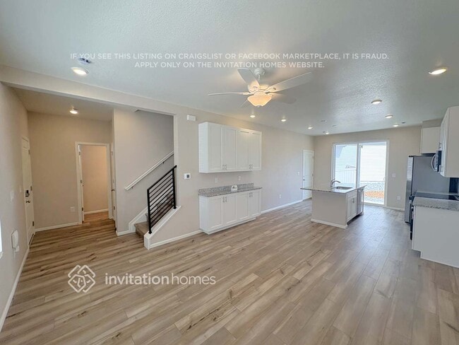 3369 Streamwood Dr