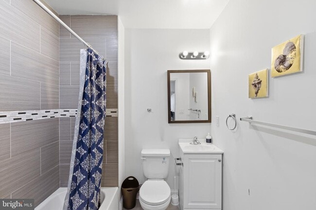 Photo - 925 N Broad St Unit 4A