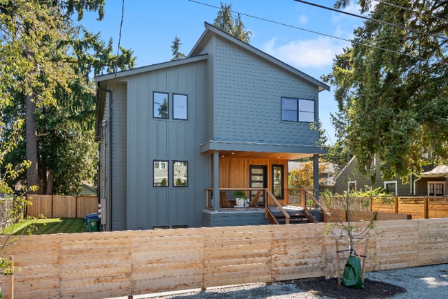 Photo - 2349 NE 127th St