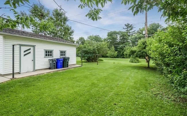 Photo - 3 Bedroom/1.5 Bathroom House - Available August 1st, 2025!