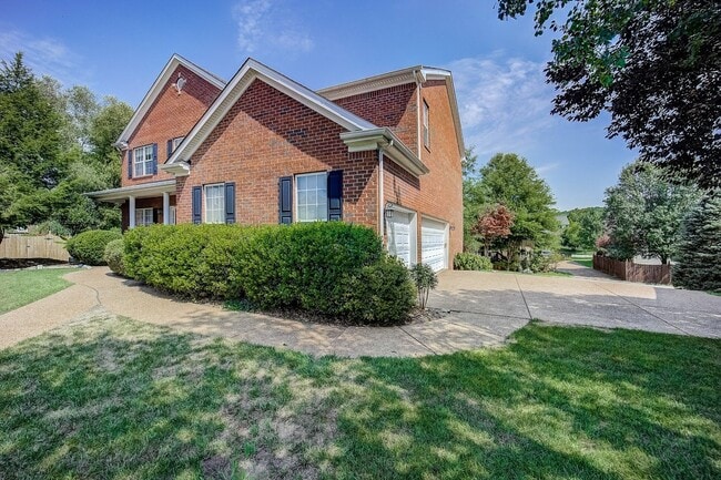 Photo - 1304 Fenner Ct