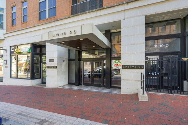 Building Photo - 1209 N Charles St Rental