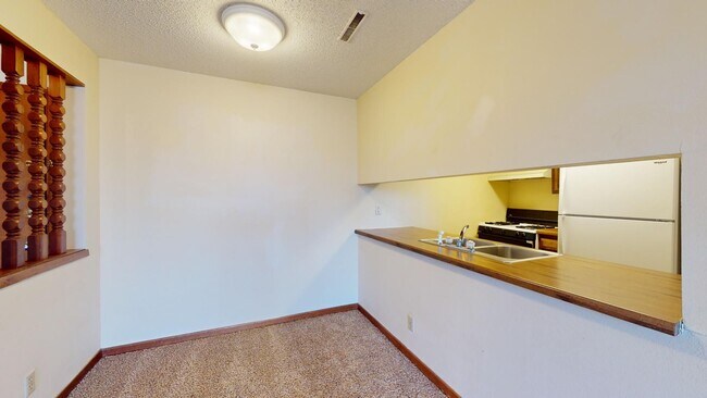 3500 Grand Ave