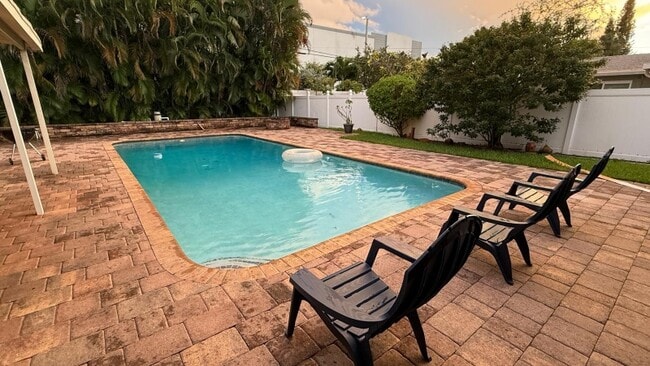 Photo - 1260 SW 32nd St