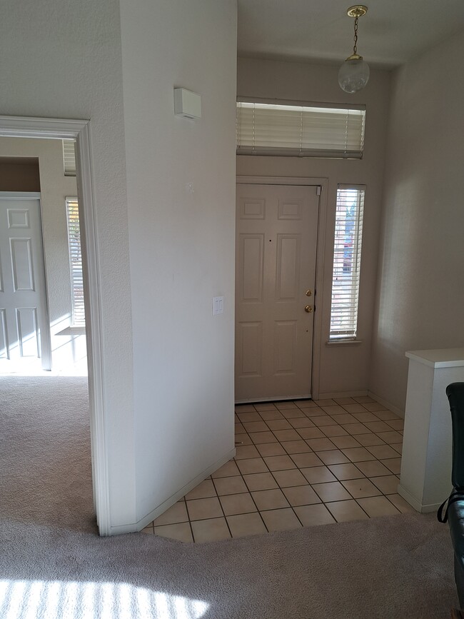 Building Photo - 985 Tokay Pl Rental