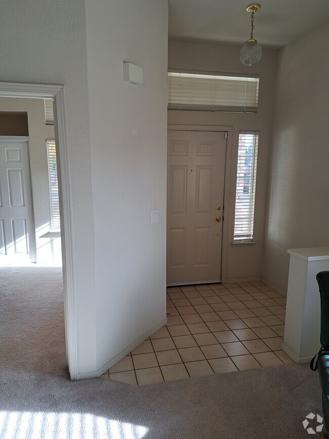 Building Photo - 985 Tokay Pl Rental