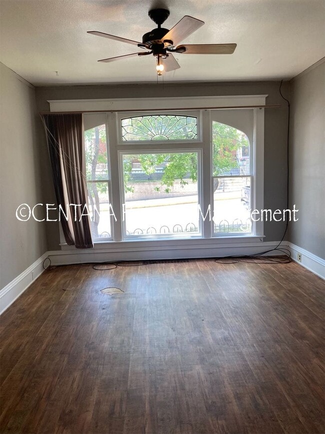 Building Photo - 214-214 S Excelsior Ave Unit 210