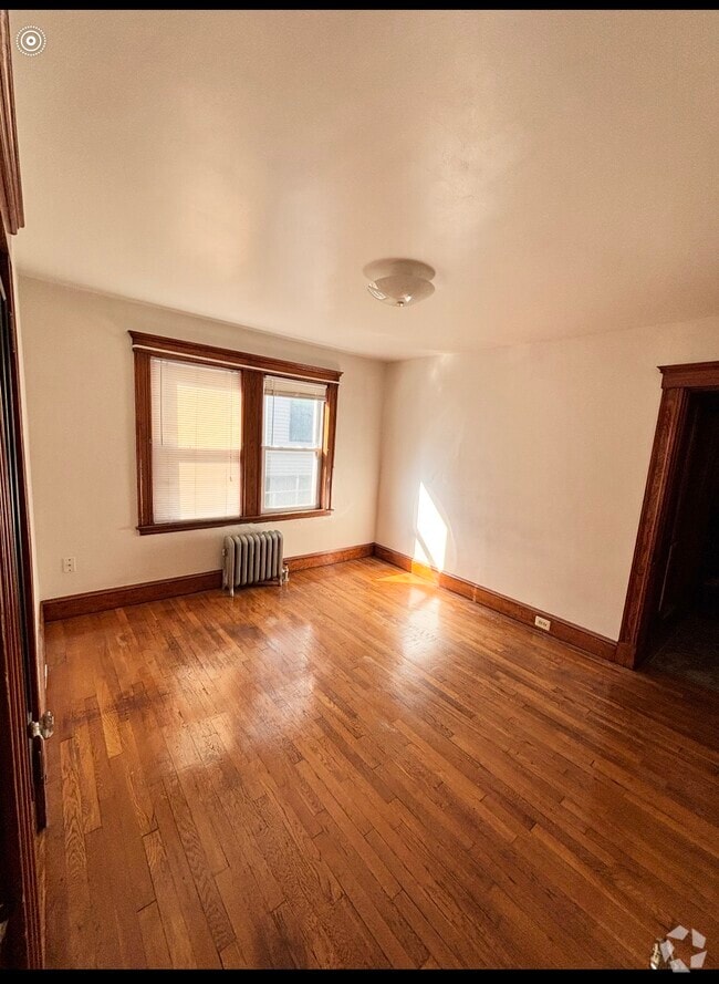 Building Photo - 35 Governor Winthrop Rd Unit 1 Rental