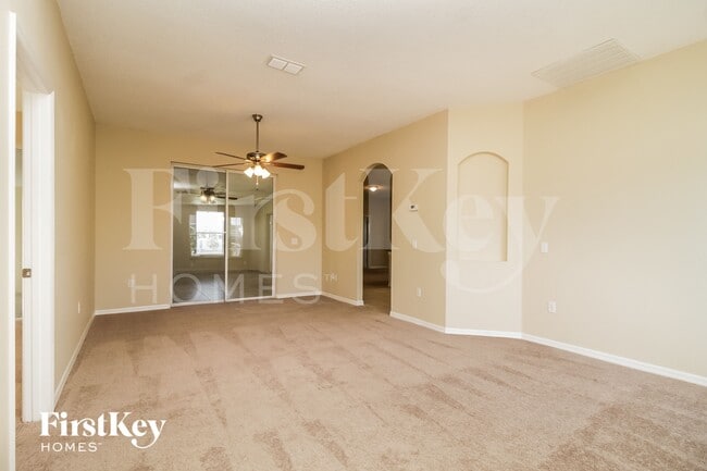 Photo - 434 Bloomfield Dr