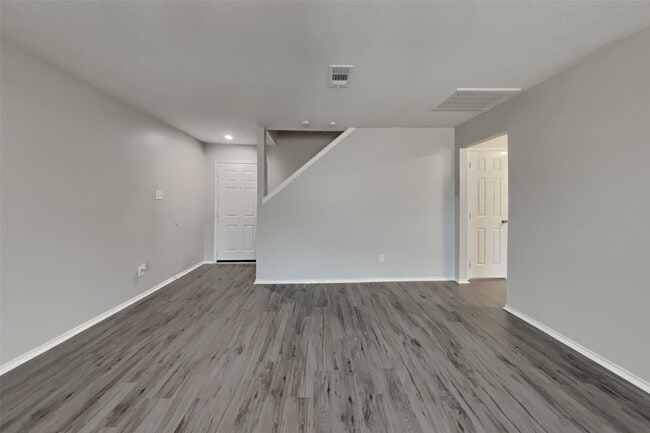 Photo - 4023 Sand Ripple Ln