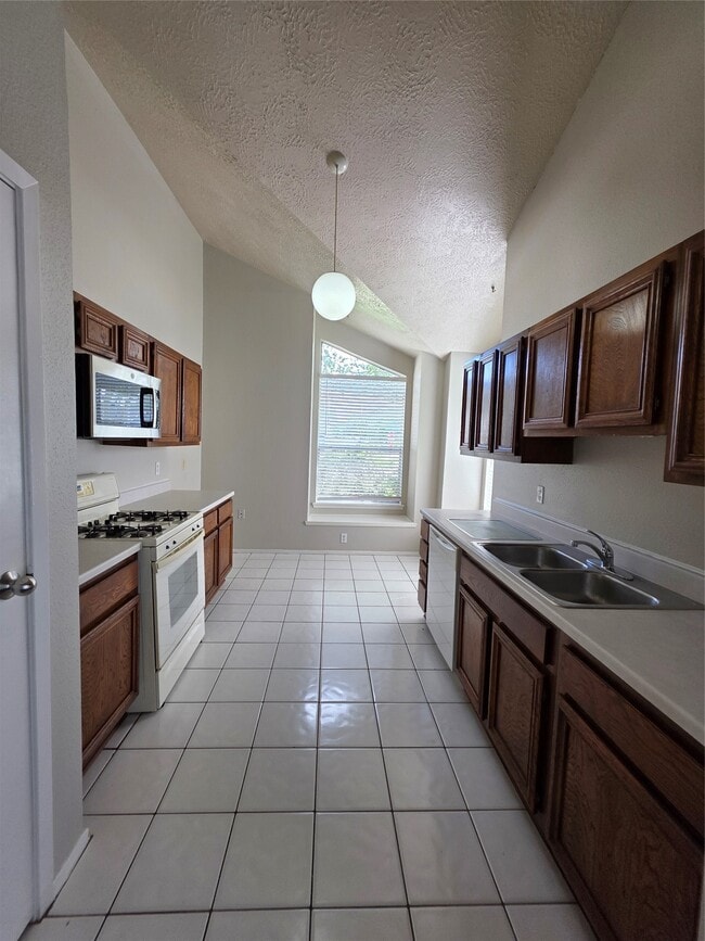 Photo - 447 Lost Rock Dr