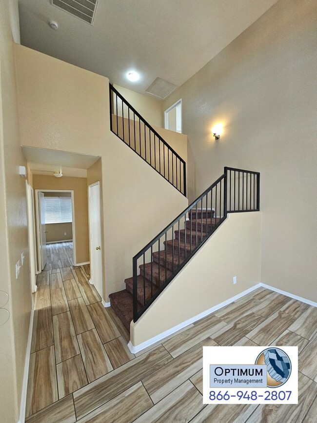 Photo - Spacious 6 bedroom , 3 bathroom home with downstairs bedroom and bath