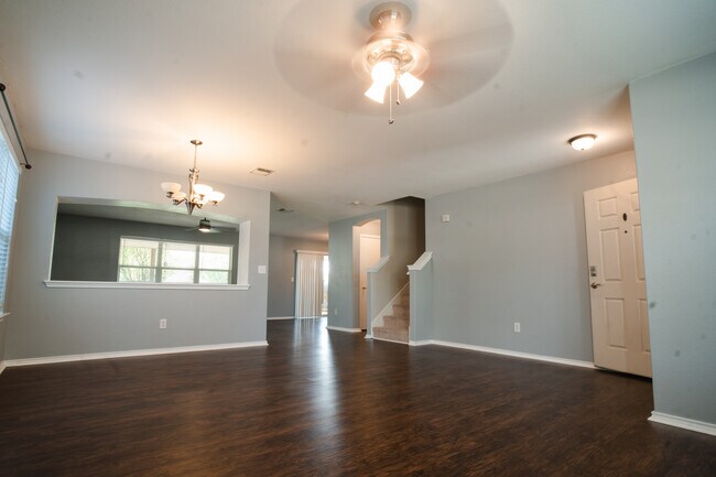 Photo - 10958 Geneva Moon