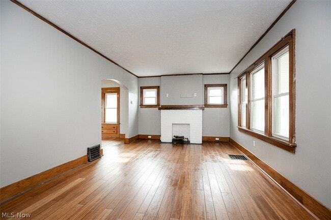 Photo - 888 Harrison Ave