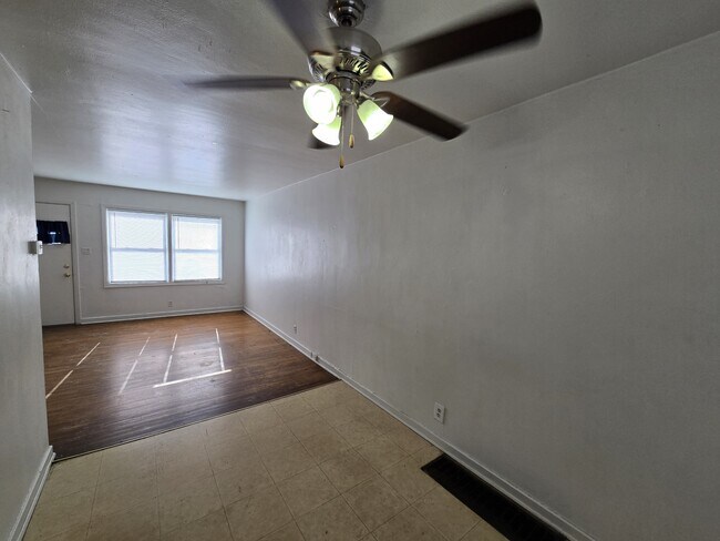 Photo - 251 Madison St