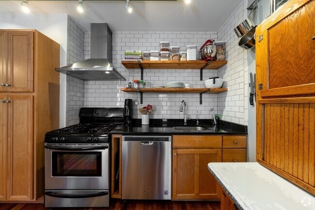 Building Photo - 77 Columbus Ave Unit 1 Rental