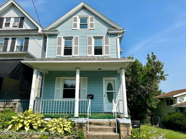 Photo - 124 Crown Ave