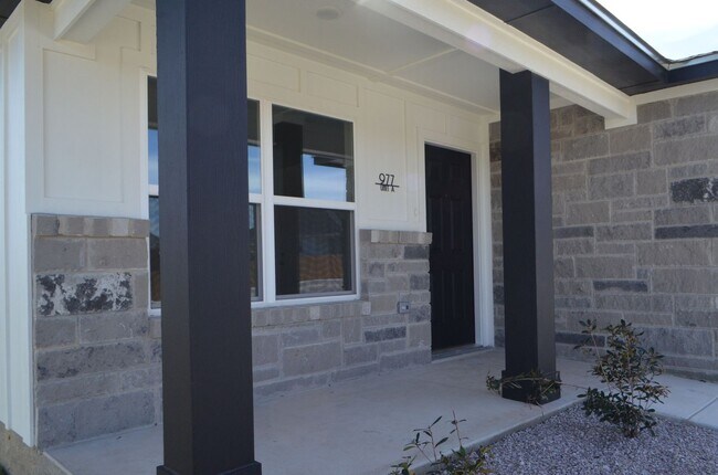 Photo - 977 Cline Dr Unit A - 977 Cline Dr