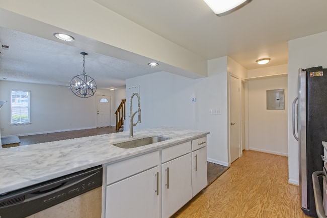 Photo - !!!WOW!!! Townhome in Virginia Beach