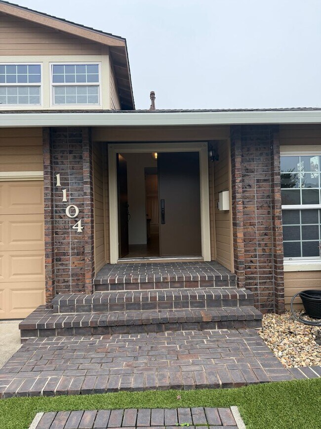 Photo - 4 Bedroom | 3 Bathroom | Home in Roseville