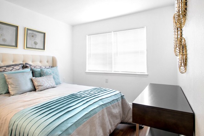 Habitación - Forest Dale Apartments Utilities Included!