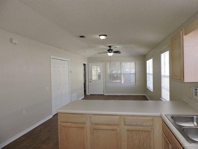 Photo - 4058 Glenway Dr