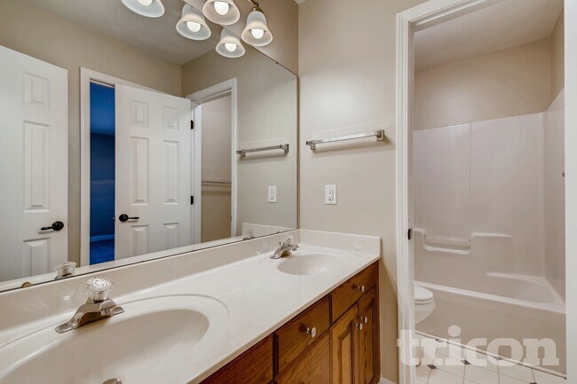 Photo - 4415 Gladwood Ln