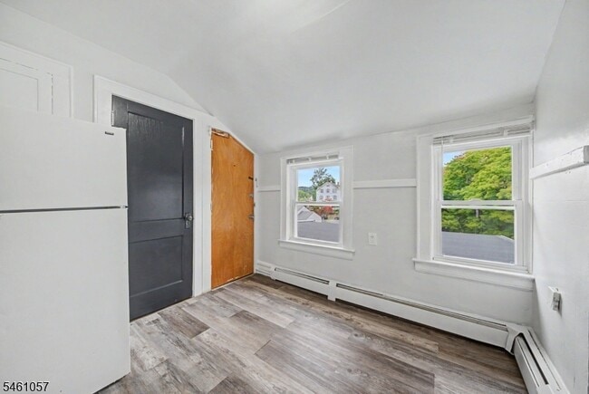 151 Watchung Ave Unidad 3