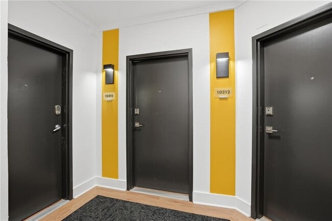 Building Photo - 260 18th St NW Unit 10211