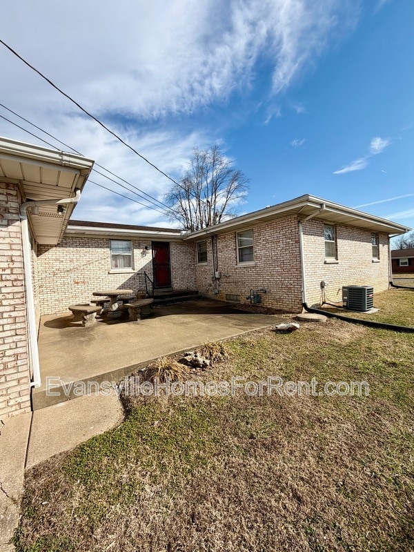 Photo - 3600 Sweetser Ave