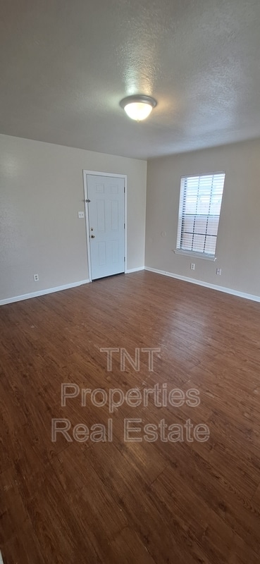 Photo - 2805 Sprucewood St Apartment