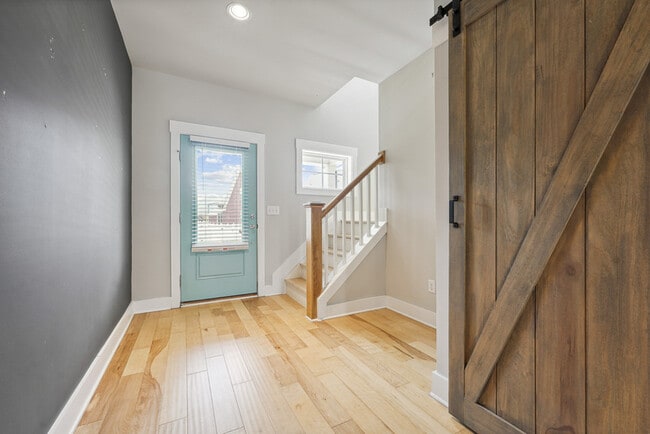 Photo - 444 Beacon Ridge Blvd