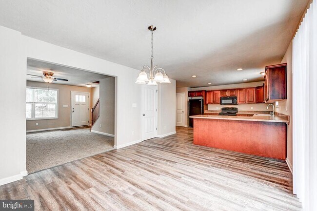 Photo - 180 Breezewood Dr