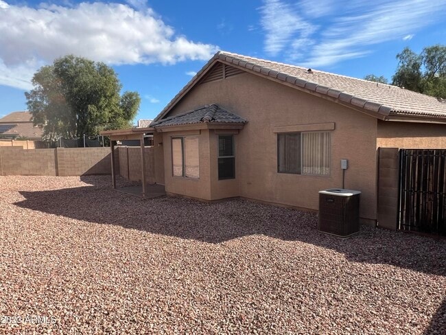Photo - 17284 W Mohave St