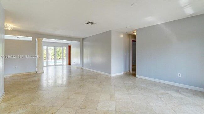 Photo - 1299 W 77th St