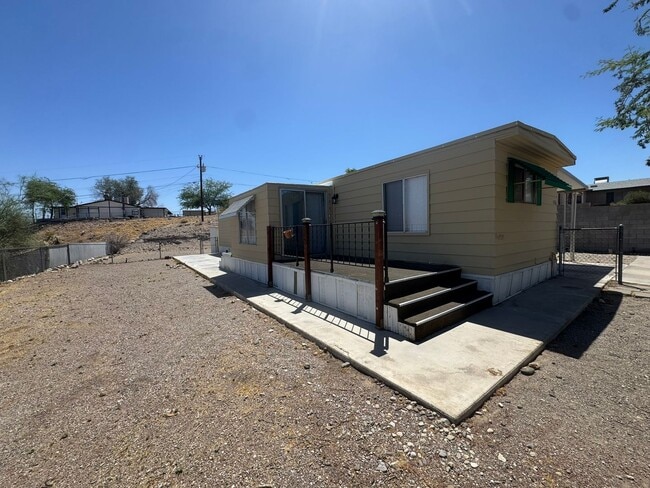 Photo - 2BRE 2BA close to Hwy 95, Shopping, Parks, Colorado River