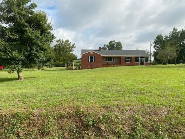 Photo - 819 Old Smith Chapel Rd