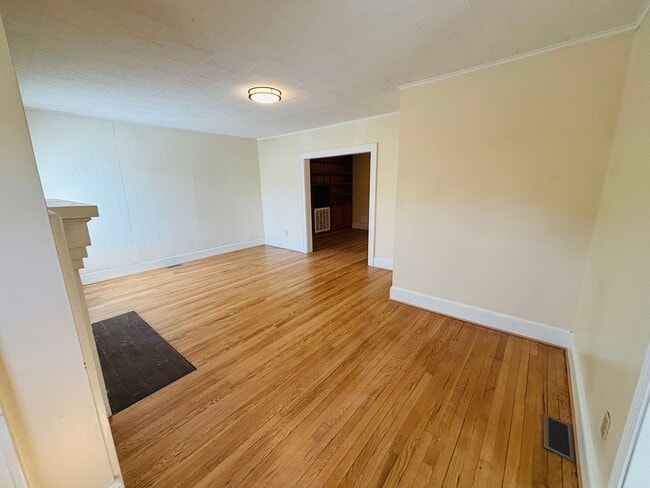 Photo - 1470 Roanoke St Unit 1470