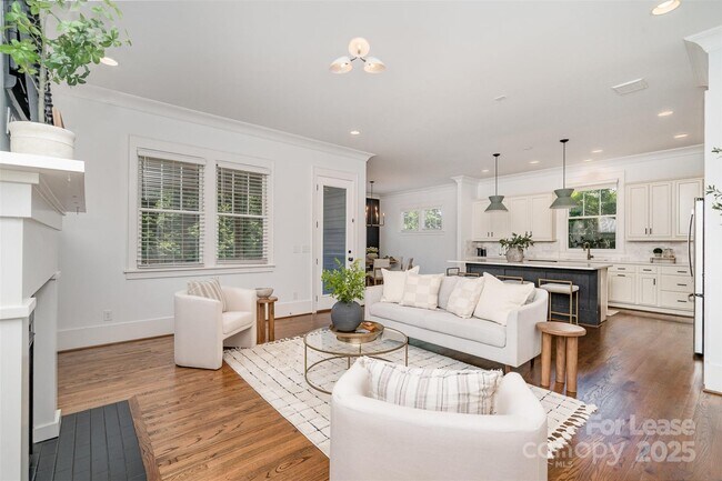 Photo - 710 Morgan Park Dr