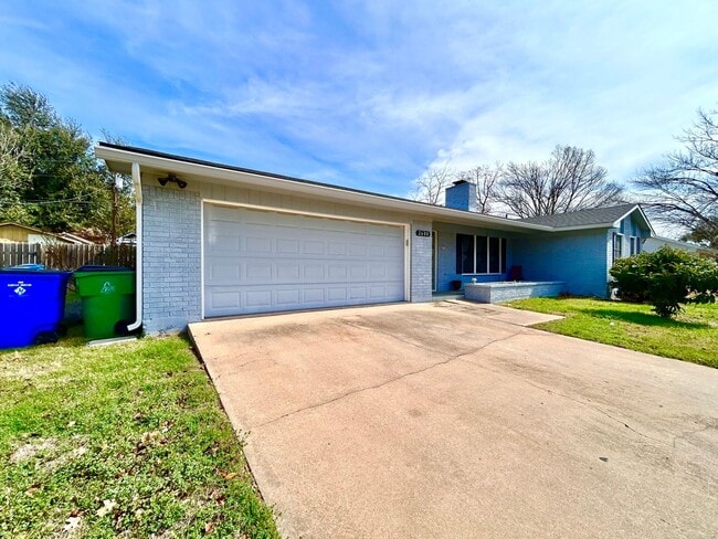 Photo - Warm & Inviting 3 Bed, 2 Bath Home with 2-Car Garage & Fireplace