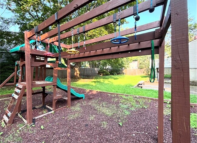 Photo - 5 Pine Grove Ave