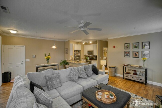 Photo - Two Bedroom with Garage near Grandview Unidad 1782 Drayton Court