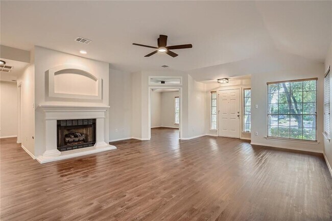 Photo - 8732 Barrow Glen Loop