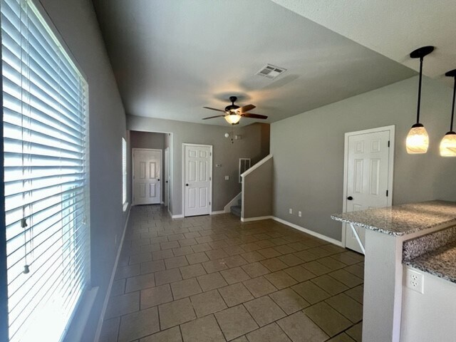 Photo - 2006 Azlin Pl