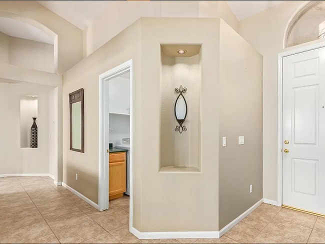 Photo - 651 W Oriole Way