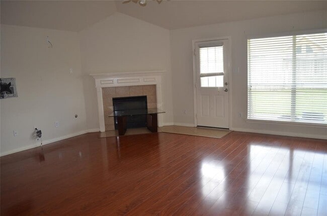 Photo - 6719 Emerald Shire Ln