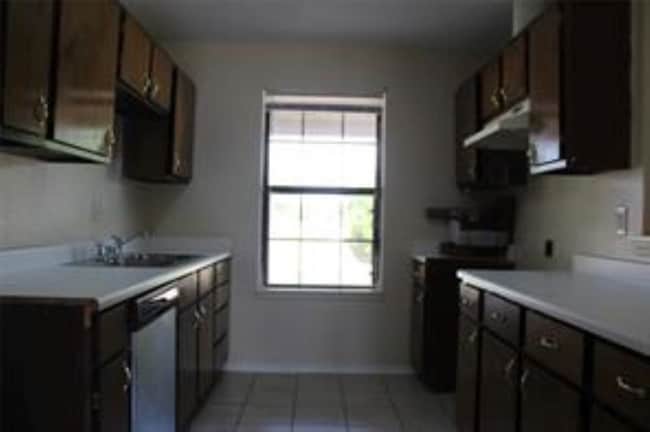 Photo - 1526 Richard St